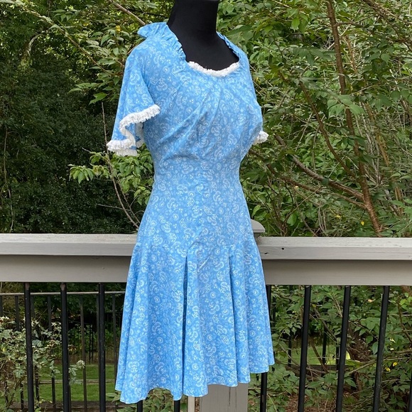 Vintage 60s 70s Floral Paisley Flutter Sleeve Cottagecore Lace Fit Flare Dress - Picture 2 of 14